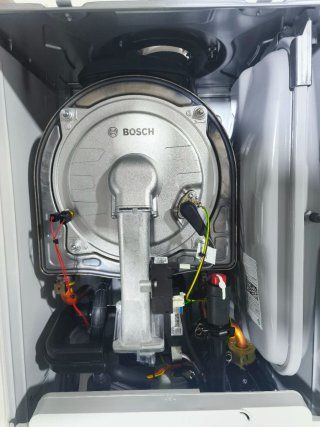 Caldera Bosch Junkers Condens 1200W sin probar