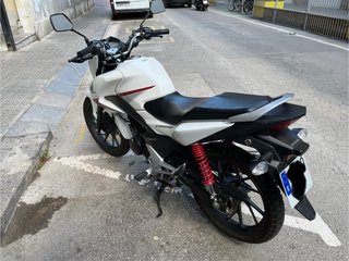 Honda CB125F Blanca 2015 (GLR 125)