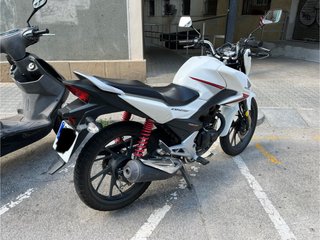 Honda CB125F Blanca 2015 (GLR 125)