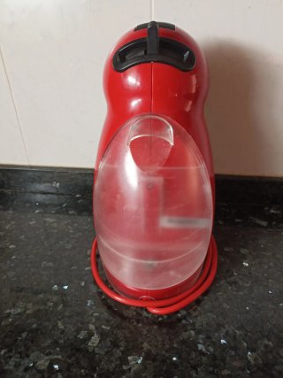 Cafetera Nescafé Dolce Gusto Roja