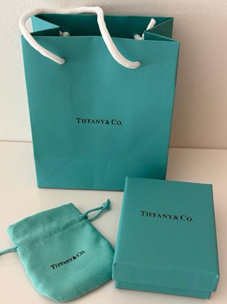 Brincos Tiffany & Co.