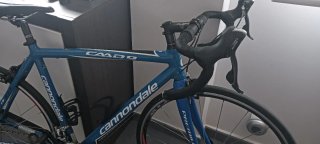 Bicicleta Carretera Cannondale CAAD Blu