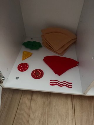 Cocinita de madera para niños