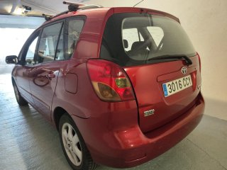Toyota corolla verso 2003