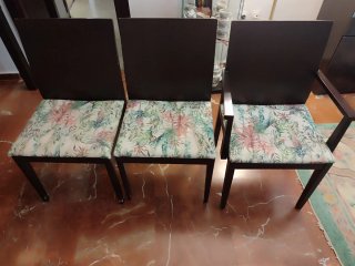 Conjunto Salón: Vitrina, Mesa, Sillas y estante