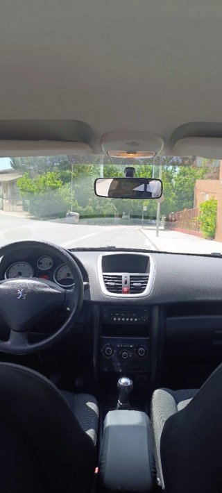 Peugeot 207 2010