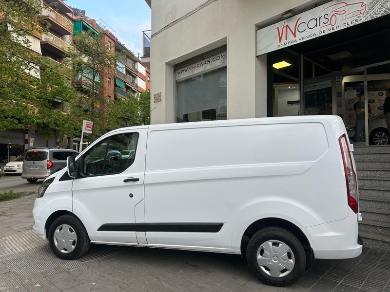 Ford Transit Custom 2023, foto 4