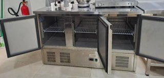 Mesa Fría Inox 3 Puertas Profesional