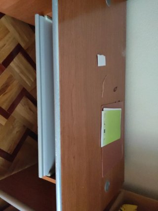 Mesa de escritorio de madera