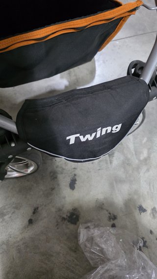 Carrito de bebé Graco naranja y negro