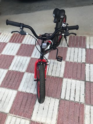 Bicicleta tipo BMX infantil