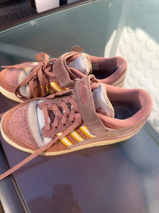 Zapatillas Adidas Forum Beige y Rosa