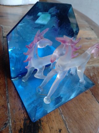 Caballos de cristal decorativos