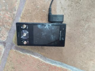 Sony Ericsson G705 Negro/Plata