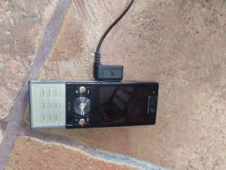 Sony Ericsson G705 Negro/Plata