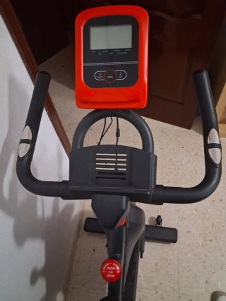Bicicleta Spinning Negra y Roja nueva usada 2 hora