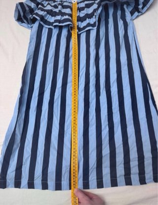 Vestido de rayas azul