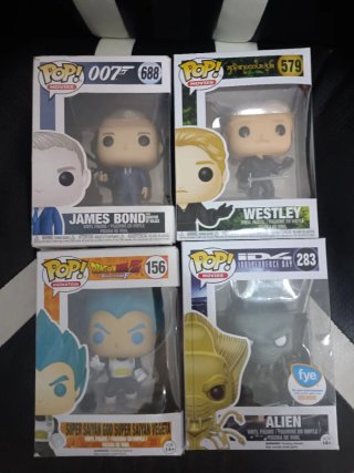Lote 4 Funkos: James Bond, Westley, Vegeta, Alien