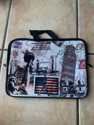 Funda portátil con diseño de viajes