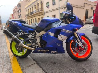 Yamaha R1 YZF Azul/Amarillo