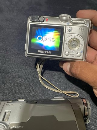 2 Fotocamere: Canon e Pentax