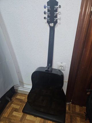 Guitarra Acústica Epiphone Dreadnought