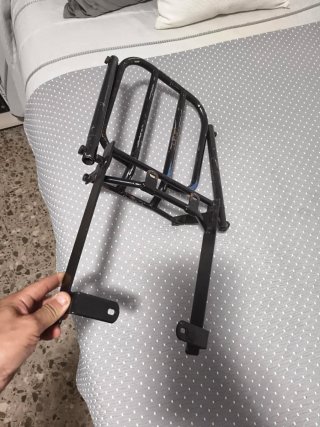 Soporte maletín moto