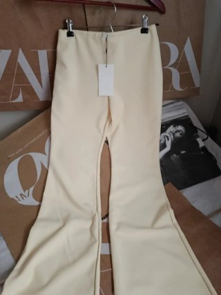 Pantalón Zara Crepe Beige