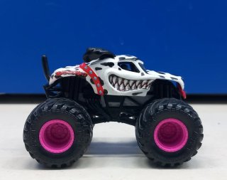 Monster Jam Monster Mutt Dálmata 1:64