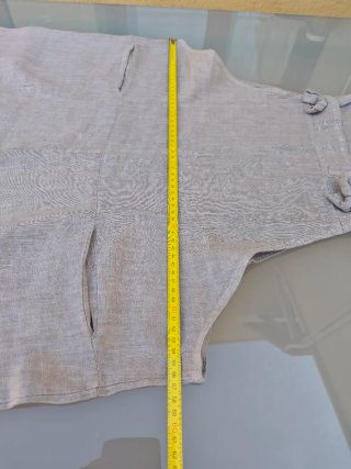 Mono tobillero de lino estilo oversize