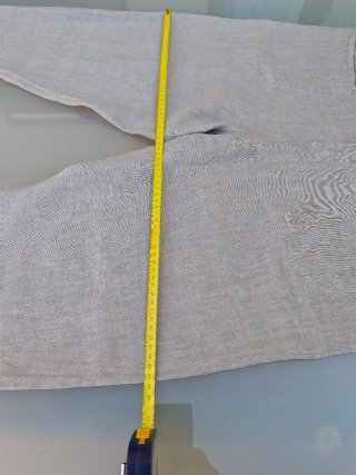 Mono tobillero de lino estilo oversize