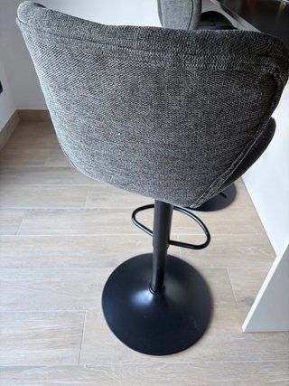 Taburete de barra de cocina gris nuevo