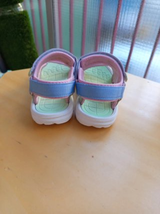 Sandalias niña Shein
