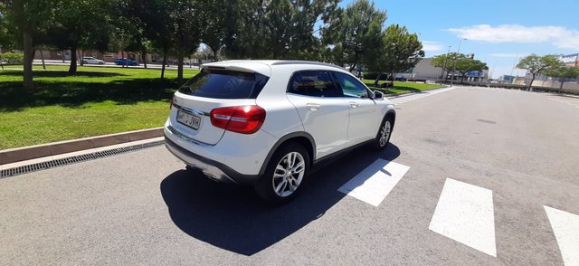 Mercedes-Benz GLA 2016