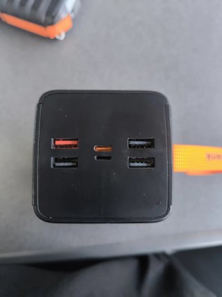 Batería externa 50+