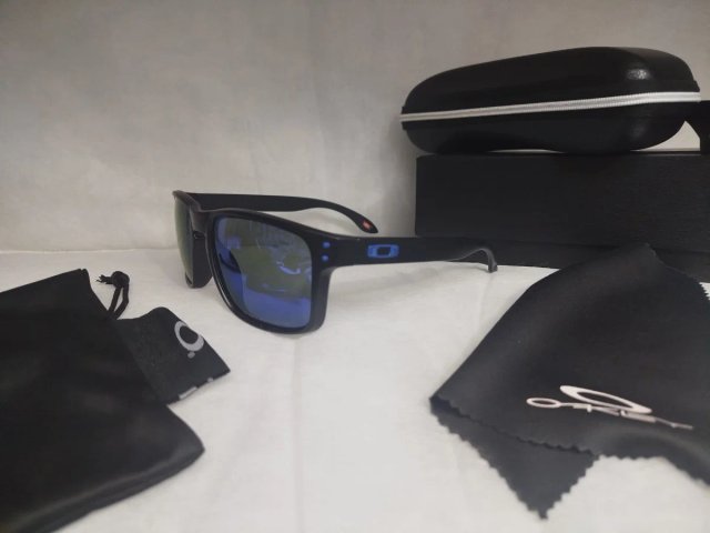 Gafas Oakley Holbrook polarizadas Negras y Azules