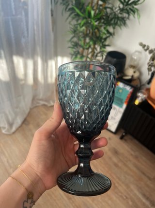 Juego de copas de cristal azul
