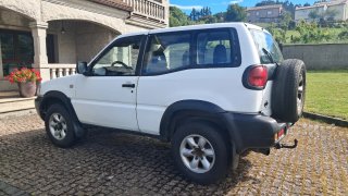 Todoterreno 4x4 Nissan Terrano