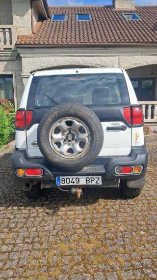 Todoterreno 4x4 Nissan Terrano