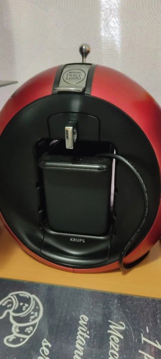 Cafetera Dolce Gusto Krups Roja
