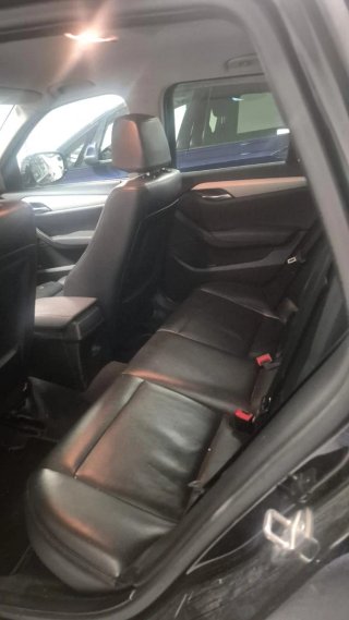 BMW X1 2011