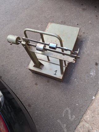 Báscula industrial metálica