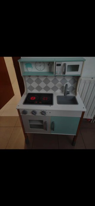 Cocinita de madera infantil