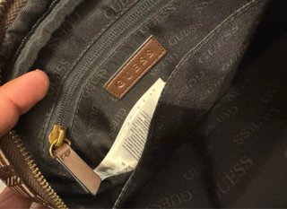 Bolso de mano Guess marrón