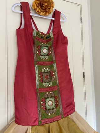 Precioso vestido gitana multicolor de diseño.