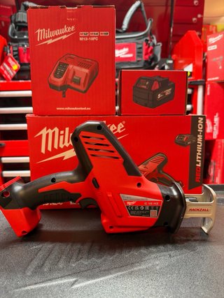 Sierra de sable Milwaukee M18 C18 HZ-0