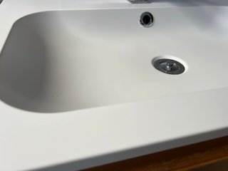 Mueble de baño madera y porcelana