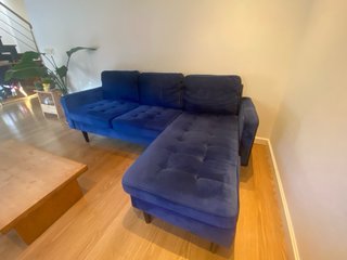 Sofá rinconera de terciopelo azul