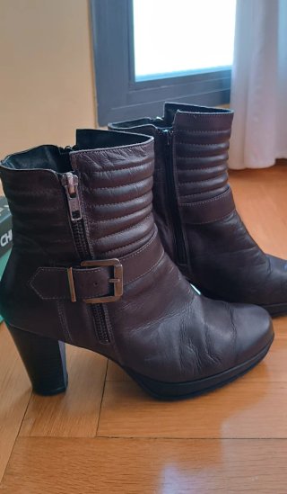 Botas de cuero marrón talla 38