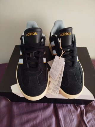 Zapatillas Adidas Barreda Negras y Azules